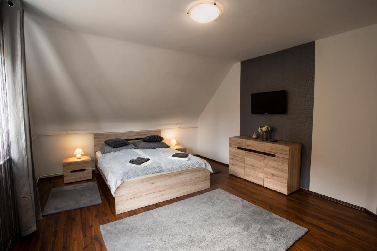 Szitakoeto Apartman Еґер Екстер'єр фото